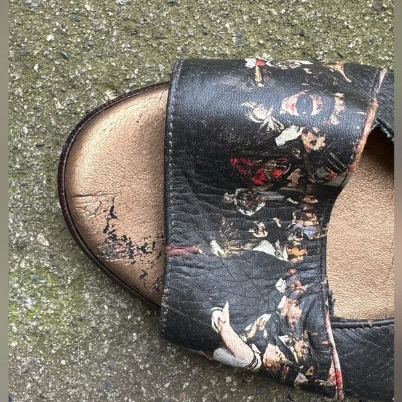 Icon flat sandals - Picture 2 of 3